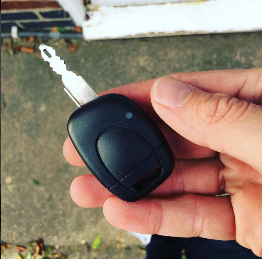 Renault Clio: replacement key
